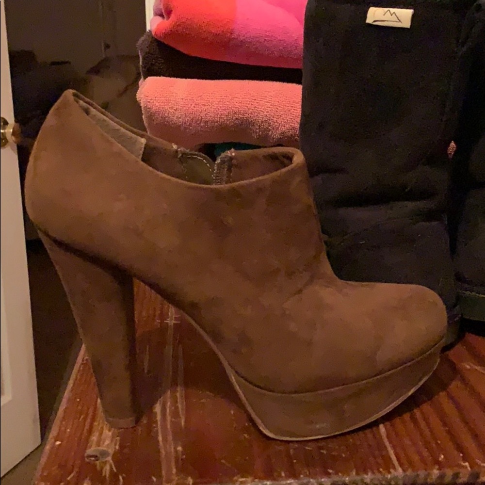 Limelight booties